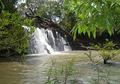La Ang Khin Waterfall