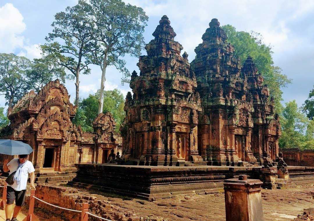 Banteay Srei ancient temple
